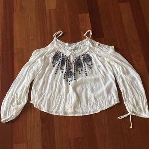 Abercrombie & Fitch cold shoulder blouse SIZE S